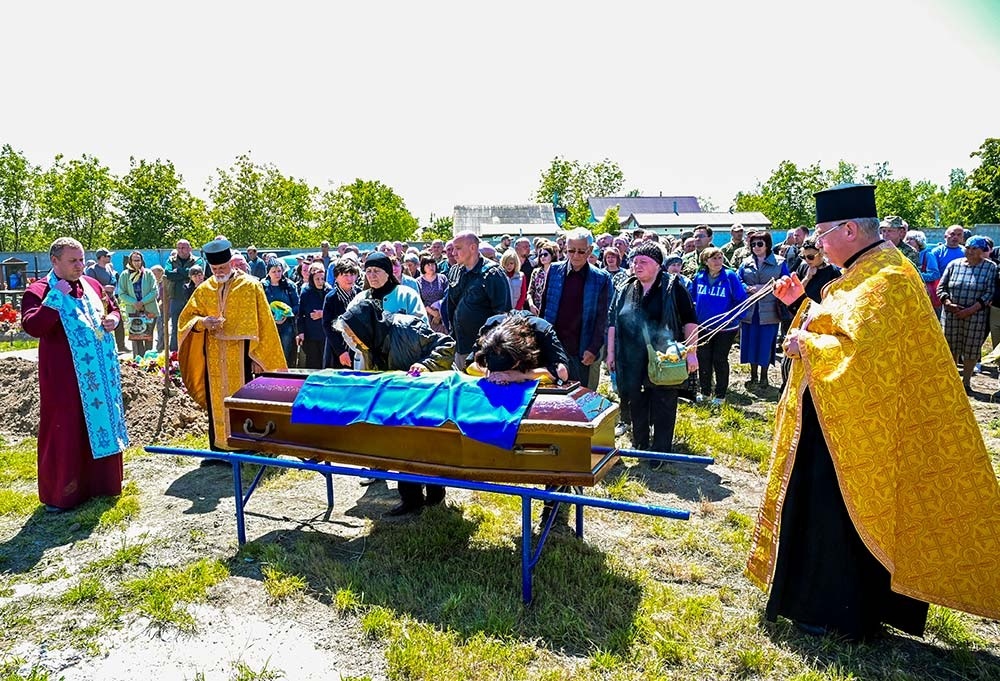 У Кагарлику поховали воїна Вадима Циганка 13
