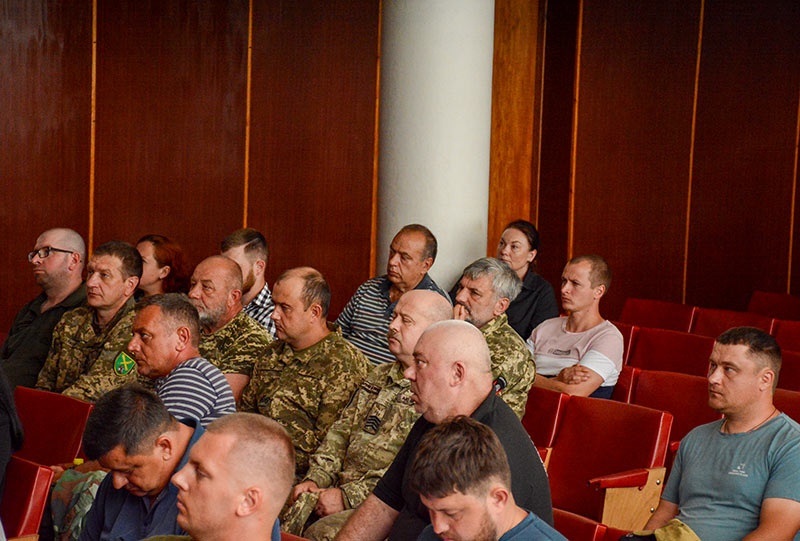 Під час зустрічі в Кагарлицькій міськраді із ветеранами представників Київської обласної служби зайнятості