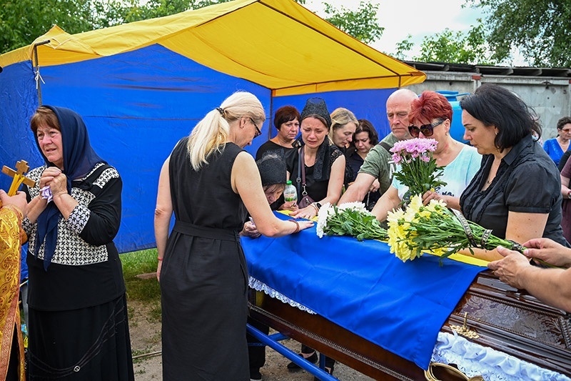 У Кагарлику провели в останню дорогу воїна Євгенія Кучера
