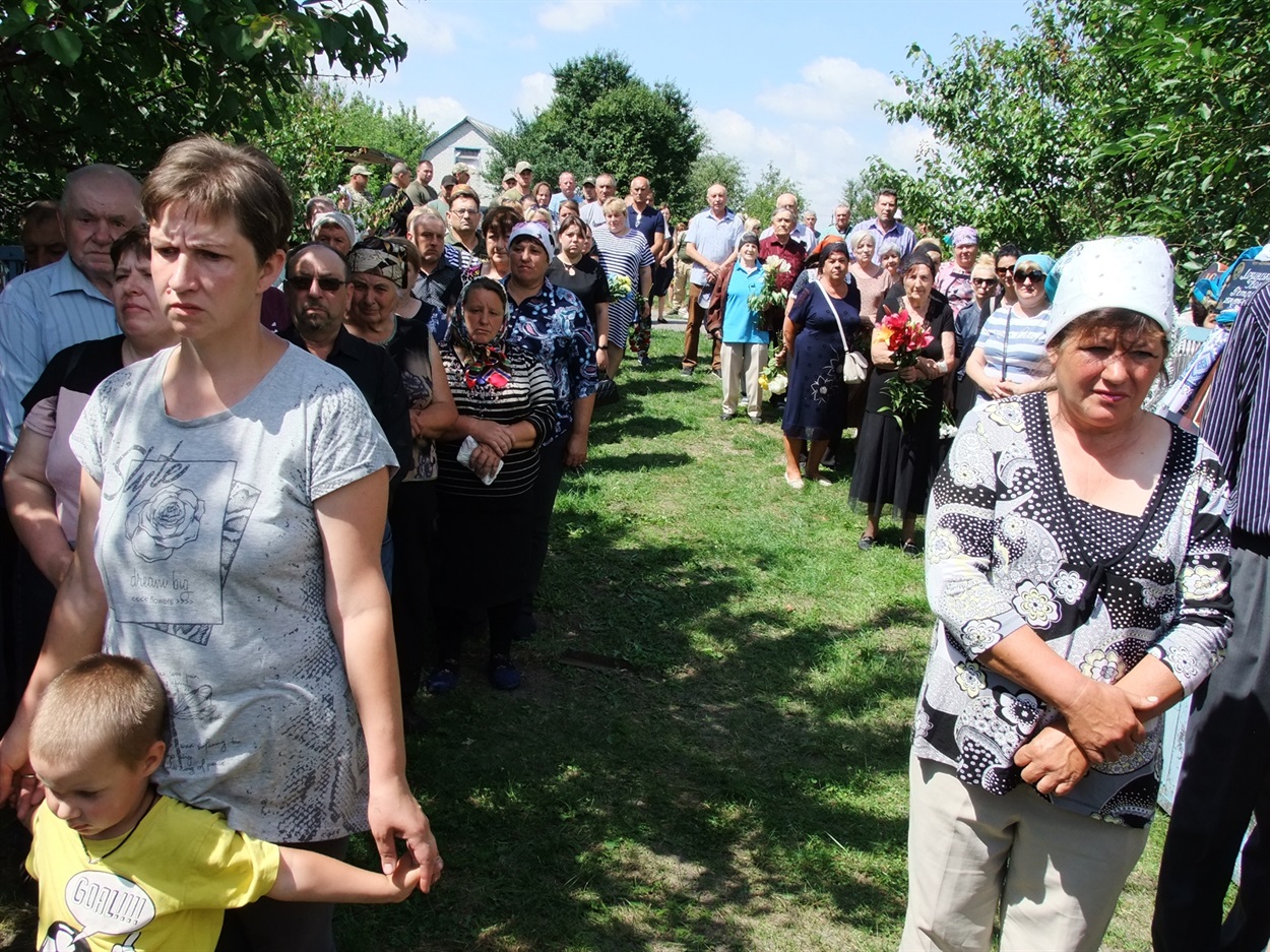 У ЛІщинці Кагарлицької громади провели в останню дорогу воїна Івана Лозинського