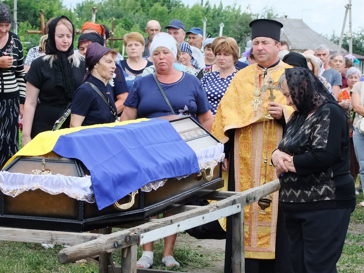 У ЛІщинці Кагарлицької громади провели в останню дорогу воїна Івана Лозинського