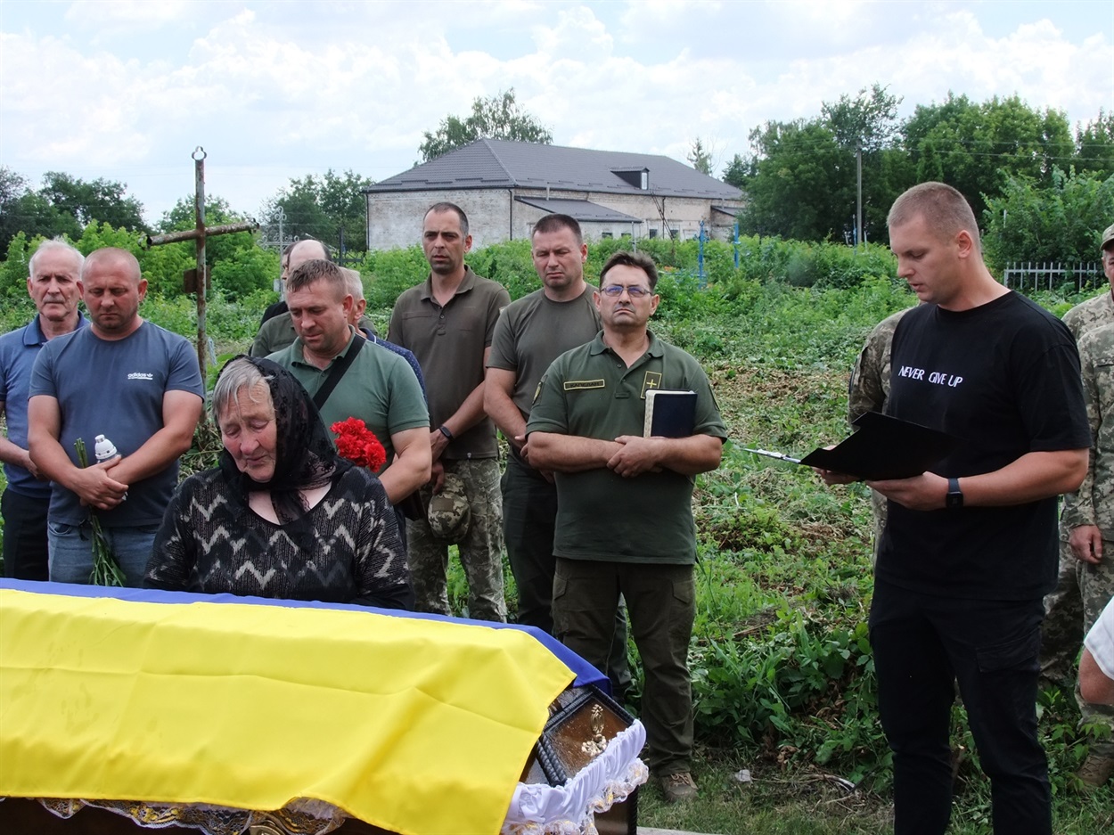 У ЛІщинці Кагарлицької громади провели в останню дорогу воїна Івана Лозинського