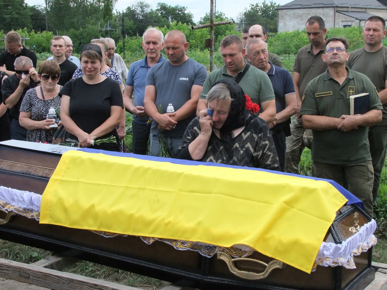 У ЛІщинці Кагарлицької громади провели в останню дорогу воїна Івана Лозинського