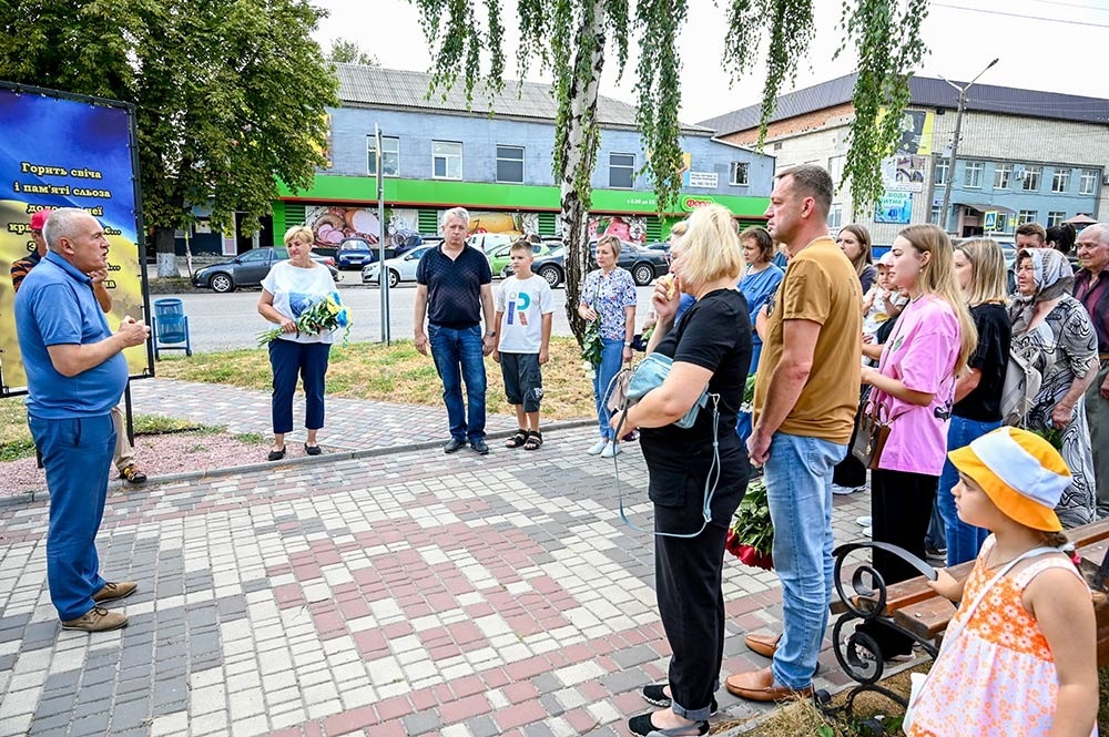 На Алеї Слави в Кагарлику ще встановили ще чотири банера полеглим Героям-землякам