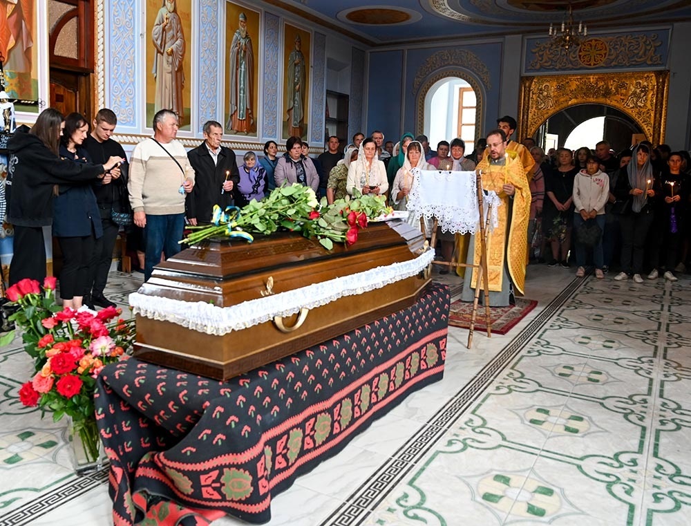 У Кагарлику поховали загиблого пожежника Федора Бойка 1