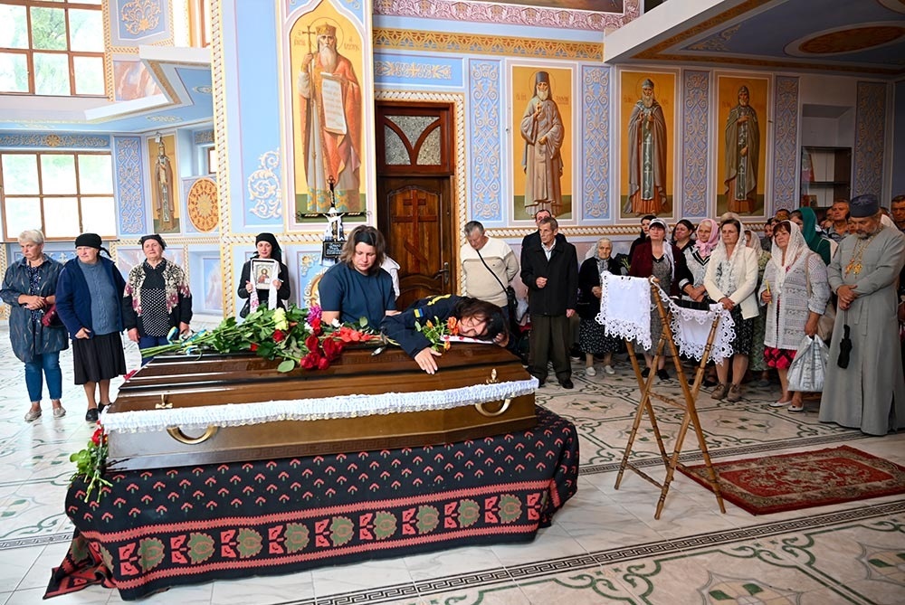 У Кагарлику поховали загиблого пожежника Федора Бойка 3