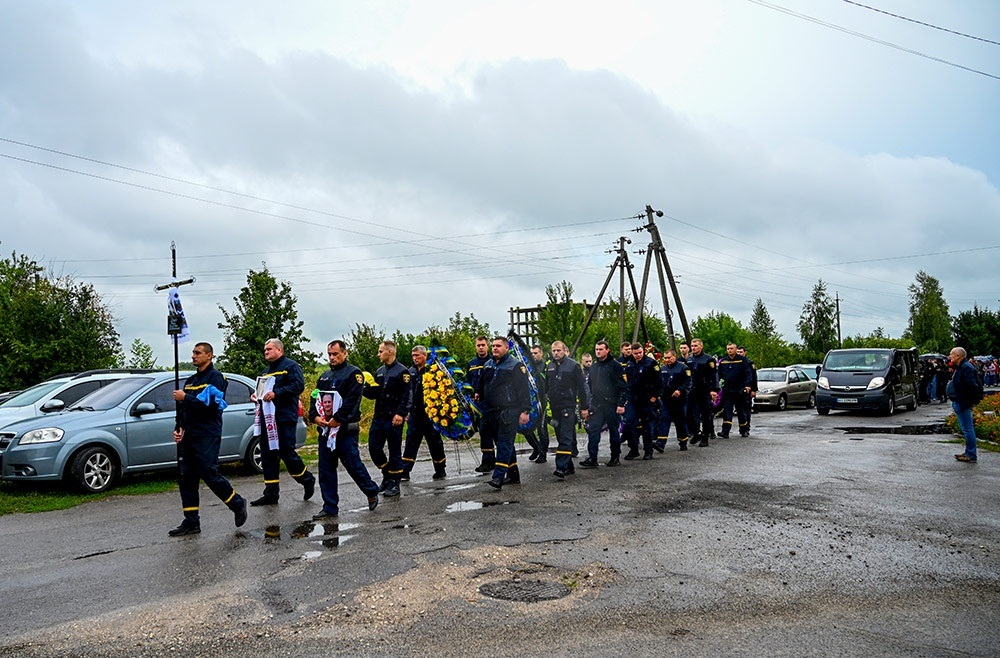 У Кагарлику поховали загиблого пожежника Федора Бойка 9