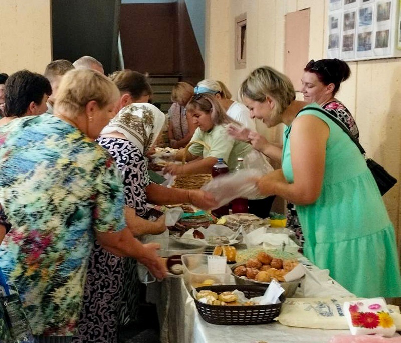 Благодійний ярмарок у Слободі на Кагарличчині в будинку культури