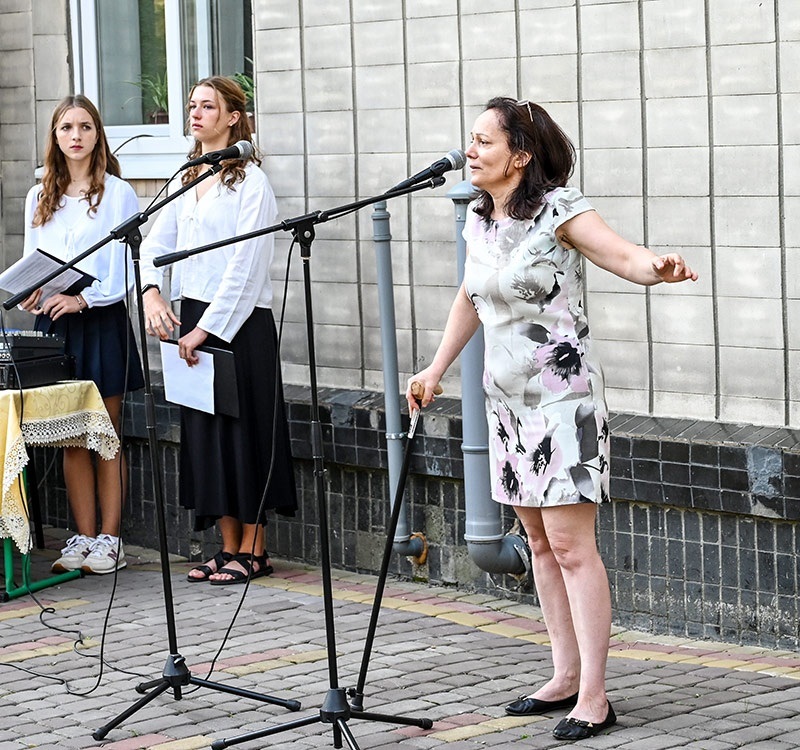 Відкриття меморіальних дощок загиблим Героям-випускникам на Кагарлицькому ліцеї №1. Слово каже мама Олега Фоміна Тетяна Миронівна