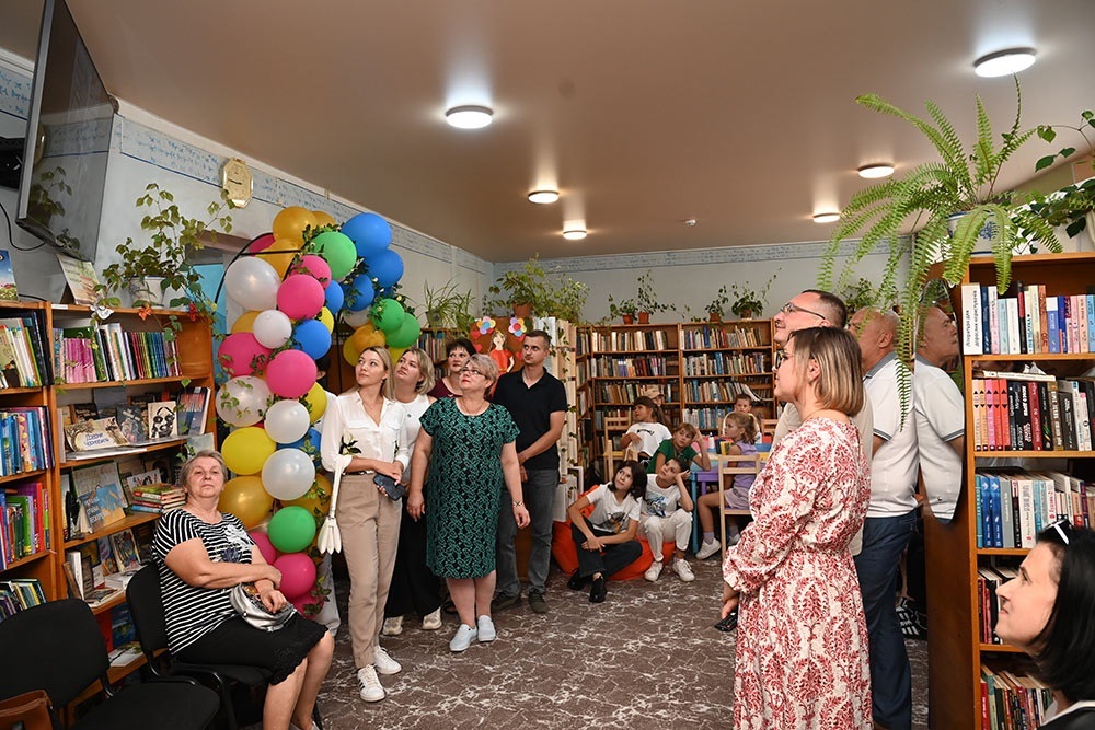 Book-art-простір в бібліотеці для дітей в Кагарлику: фільм про робочі будні зі створення простору