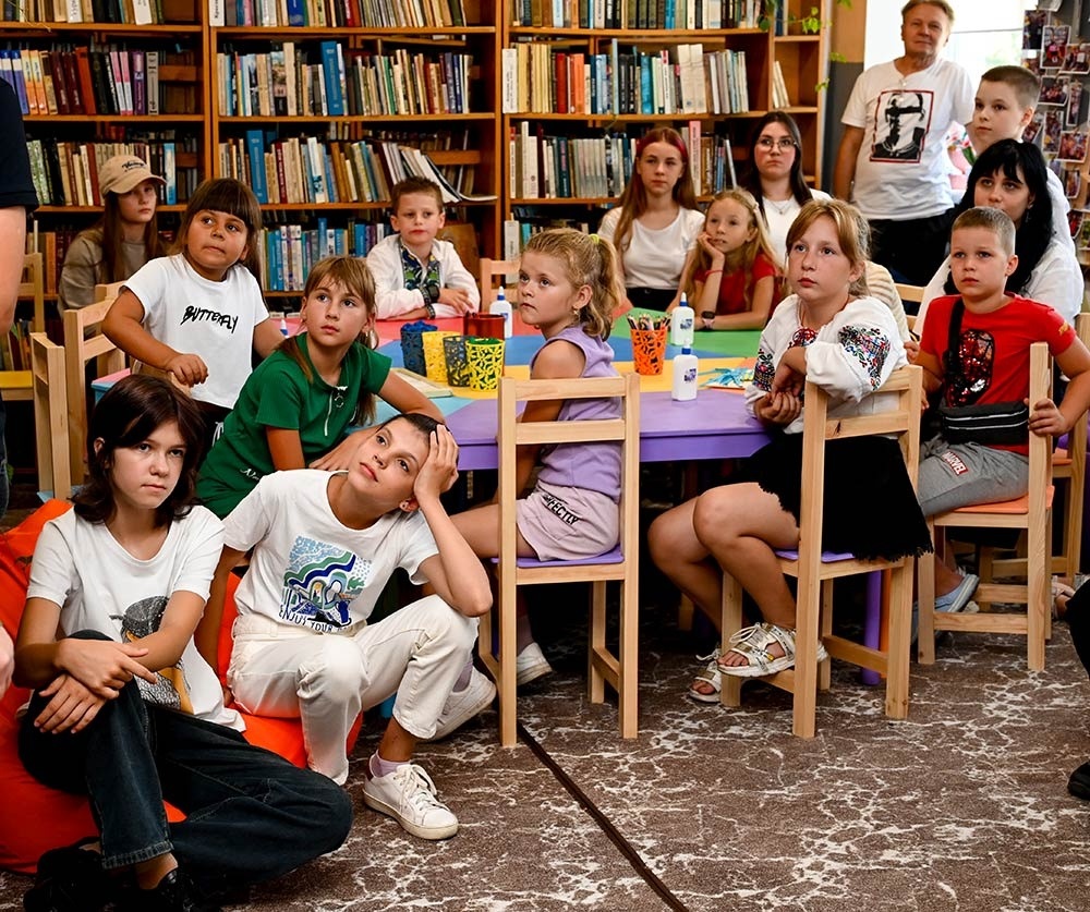 Book-art-простір в бібліотеці для дітей в Кагарлику: проєкт "ожив" для них