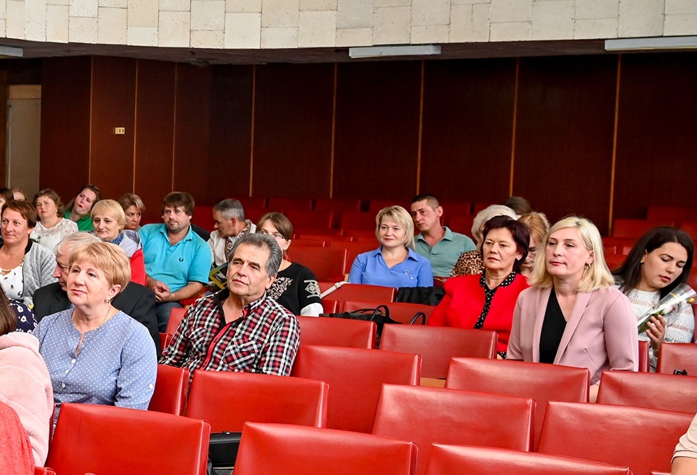 Під час урочистостей з нагоди Дня працівників освіти в Кагарлику 6