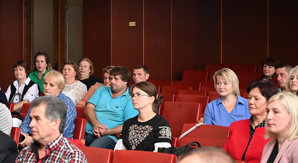 Під час урочистостей з нагоди Дня працівників освіти в Кагарлику 8