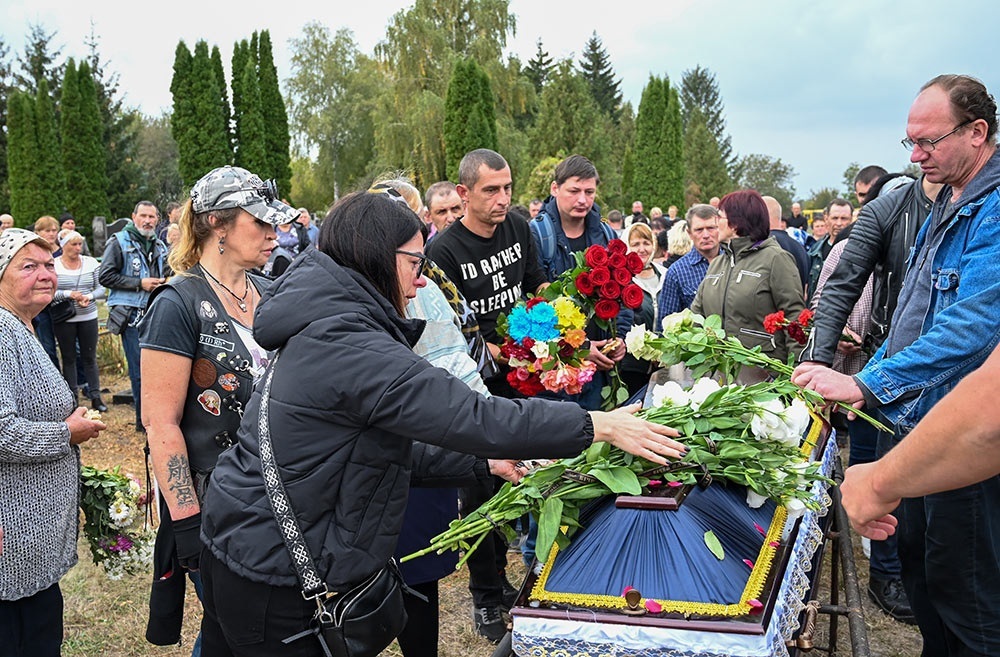 У Гороховому провели в останню путь воїнку-захисницю Лідію Гребенюк 14