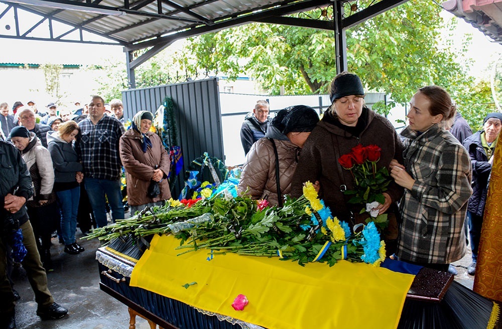 У Кагарлику провели в останню путь воїна Олександра Темченка 8