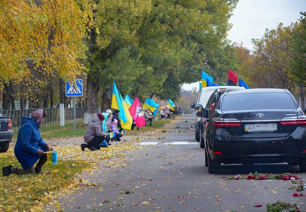 У селі Сущани на Кагарличчині провели в останню путь воїна Сергія Чуса 2