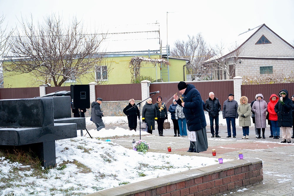 Поминальна літія за невинно замученими голодною смертю в роки голодоморів