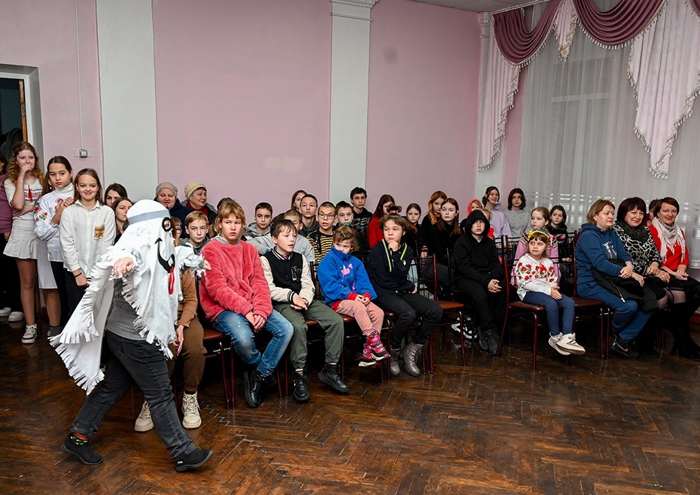 Під час свята в Кагарлицькому центрі творчості - поява привида Тік-тока