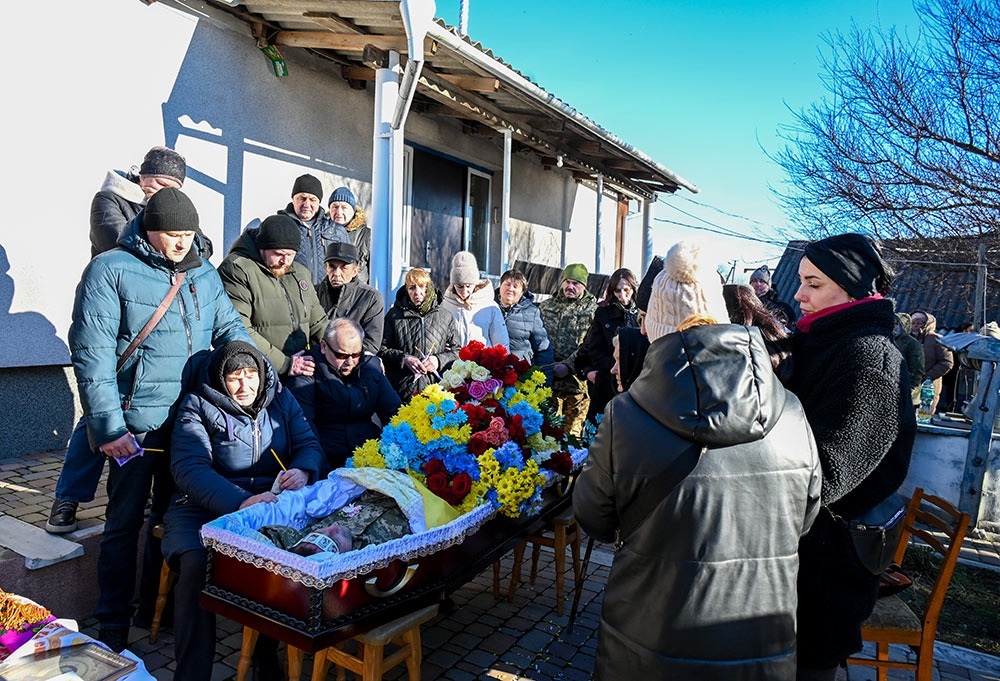 У селі Халчі на Кагарличчині провели в останню путь воїна Михайла Мушту 5