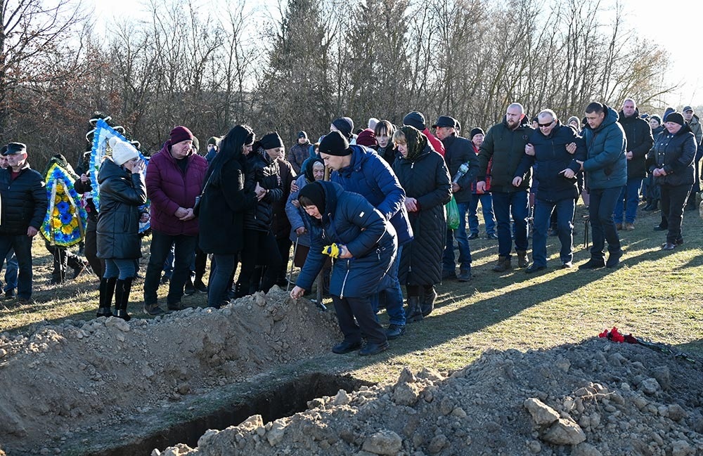 У селі Халчі на Кагарличчині провели в останню путь воїна Михайла Мушту 22