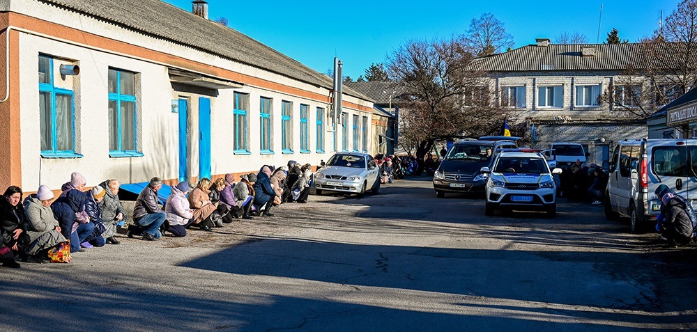 У місті Кагарлик провели в останню путь воїна Євгенія Родину 1