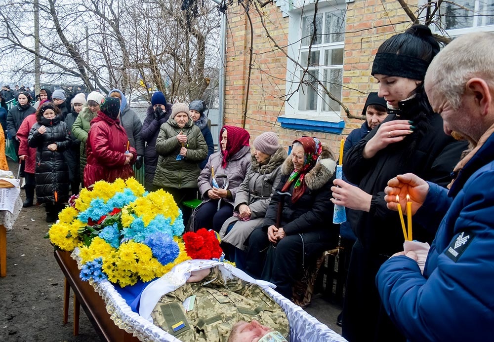 У селі Ліщинка на Кагарличчині провели в останню путь воїна Сергія Присяжного 4