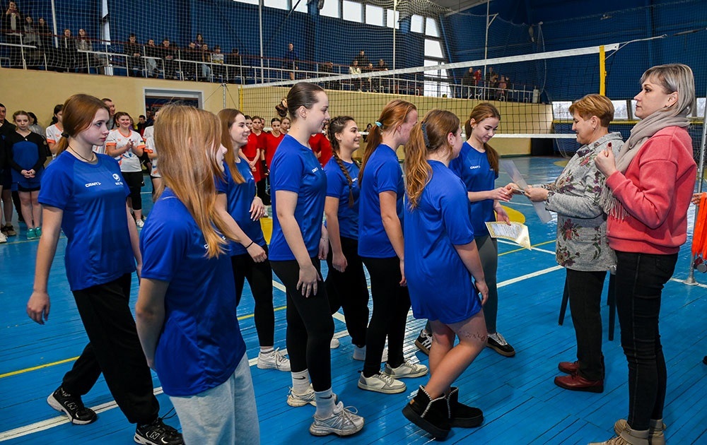 Нагороди отримує команда Мирівського ліцею «Вільні люди»