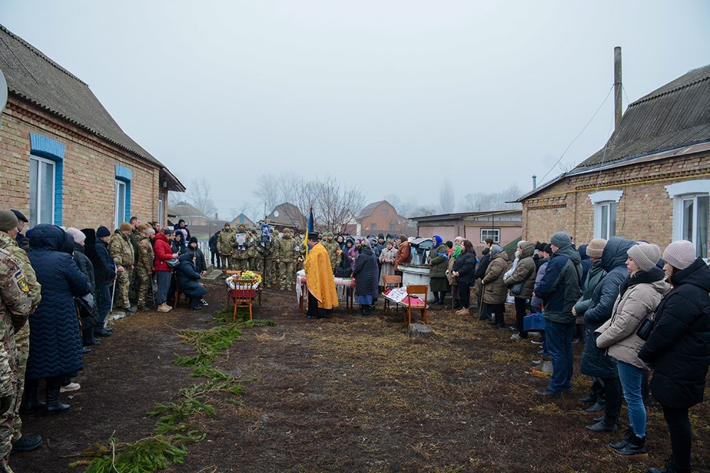 У Кагарлику провели в останню путь воїна Максима Загороднього 5