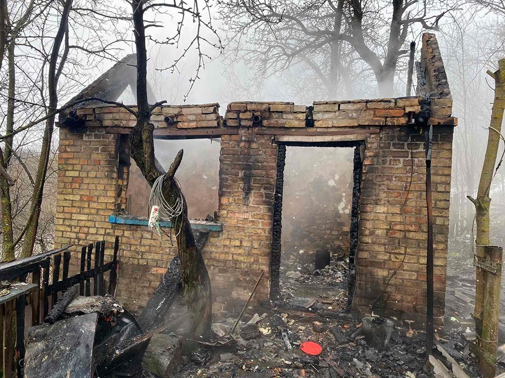 Наслідки пожежі в селі Великі Пріцьки Ржищівської МТГ
