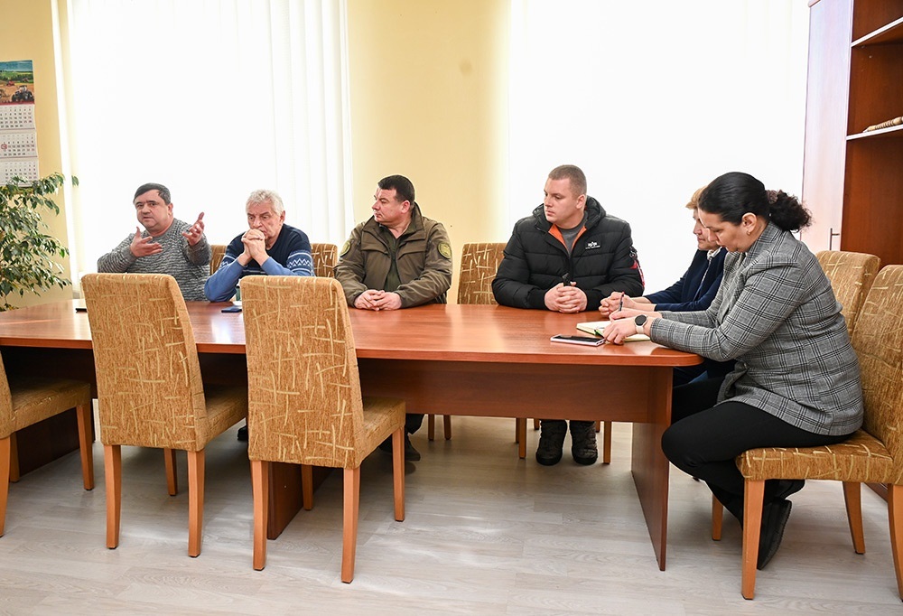 Під час зустрічі щодо роботи пологового будинку в Кагарлику міського голови та депутатів 2