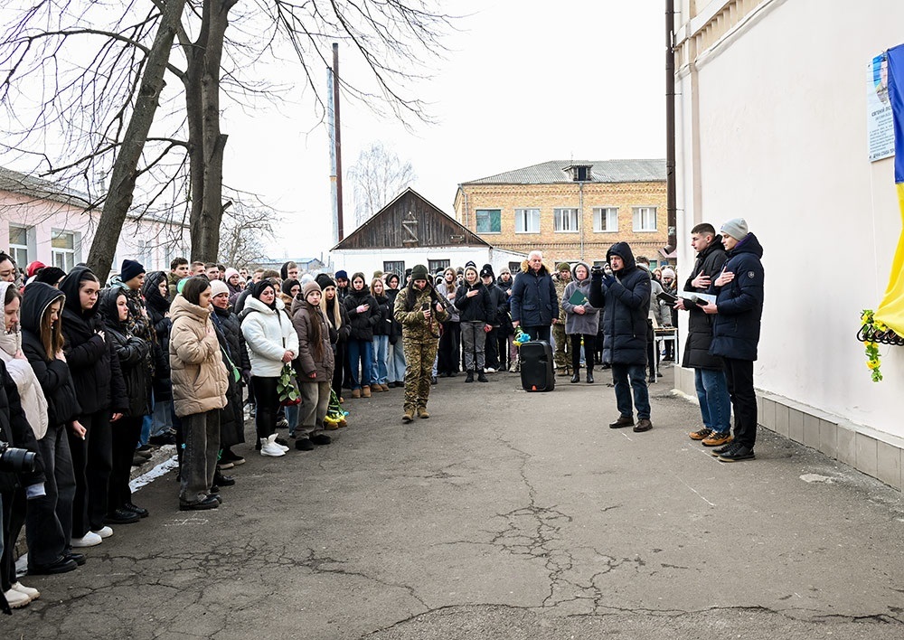 Відкриття меморіальних дощок загиблим Героям-випускникам на Кагарлицькому ліцеї №4. Звучить гімн