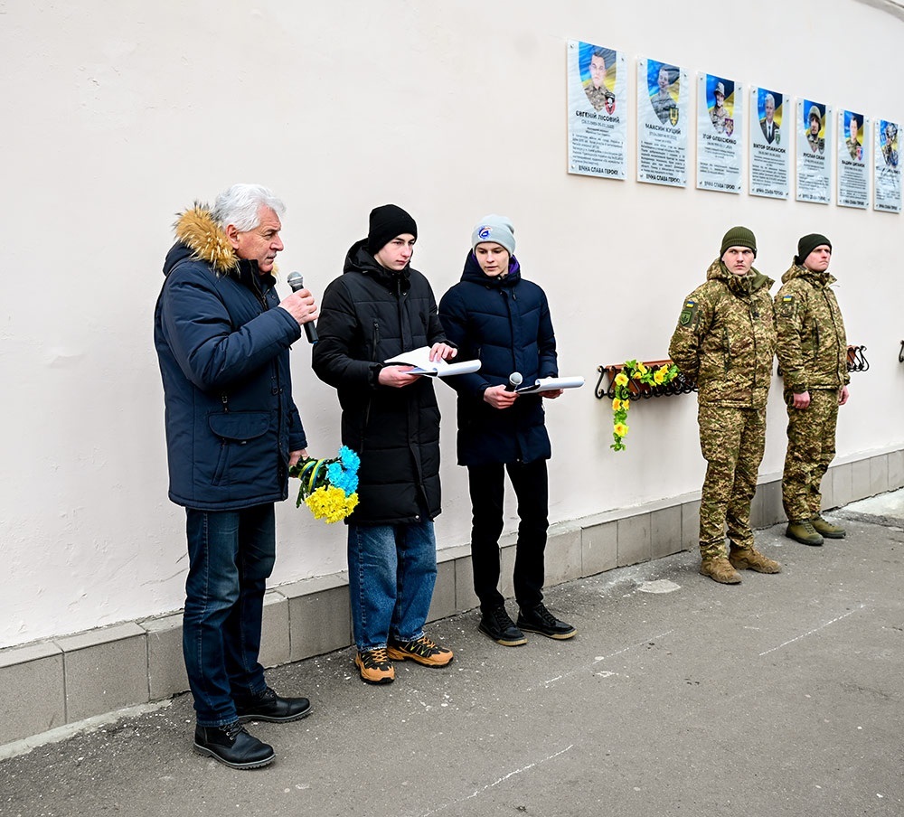 Відкриття меморіальних дощок загиблим Героям-випускникам на Кагарлицькому ліцеї №4: слово про Героїв каже Іван Семцов