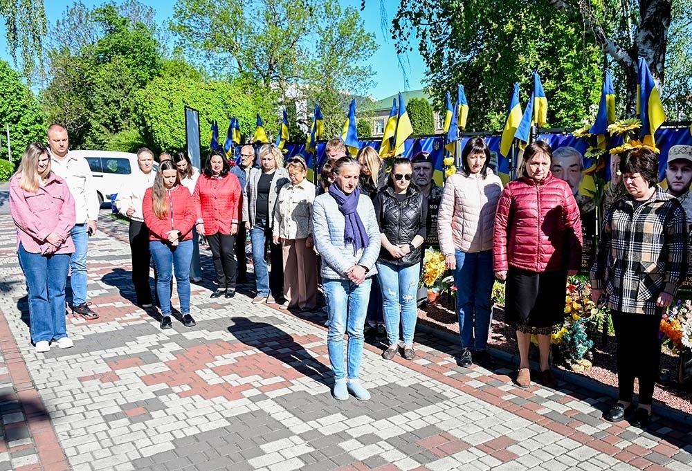 На Алеї Слави Героїв в Кагарлику відкрили банер воїну Ігорю Колоші 5