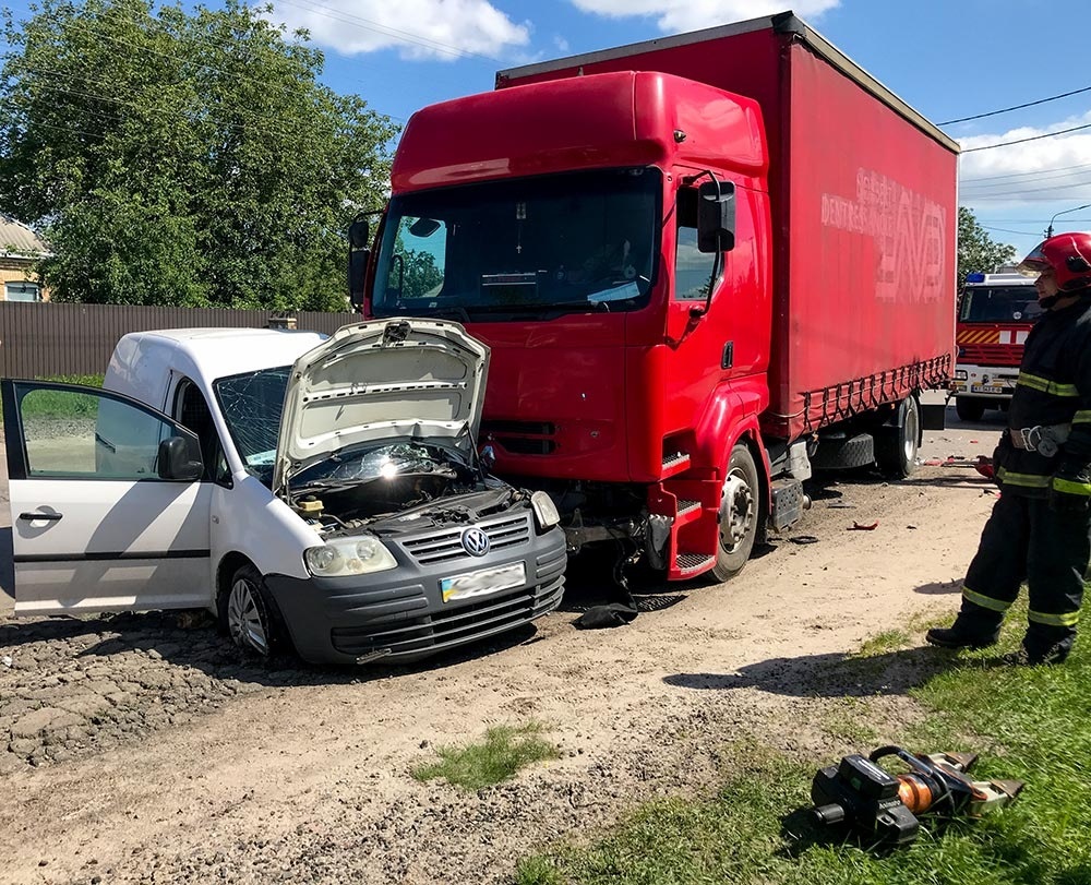 Для ліквідації наслідків ДТП задіяли рятувальників 19 ДПРЧ м. Кагарлик