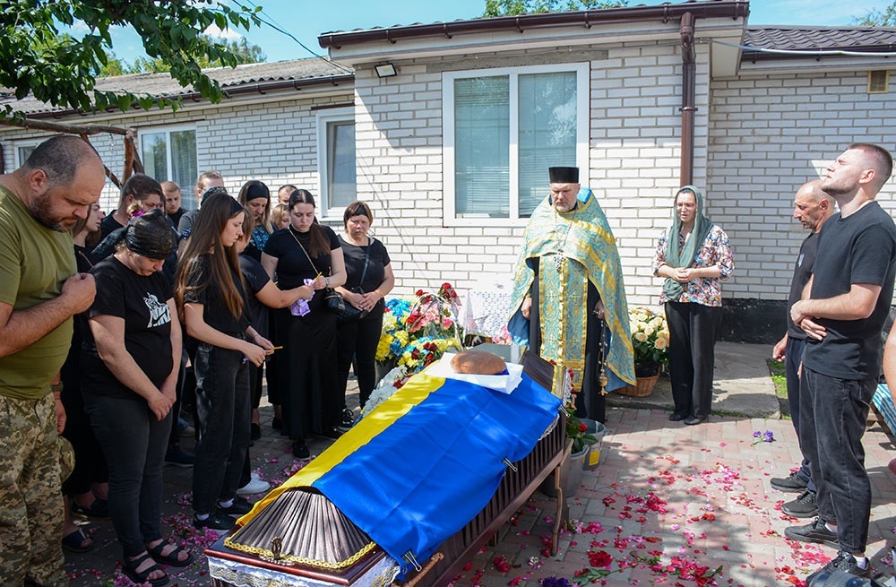 У Кагарлику провели в останню путь воїна Володимира Кравчука 3
