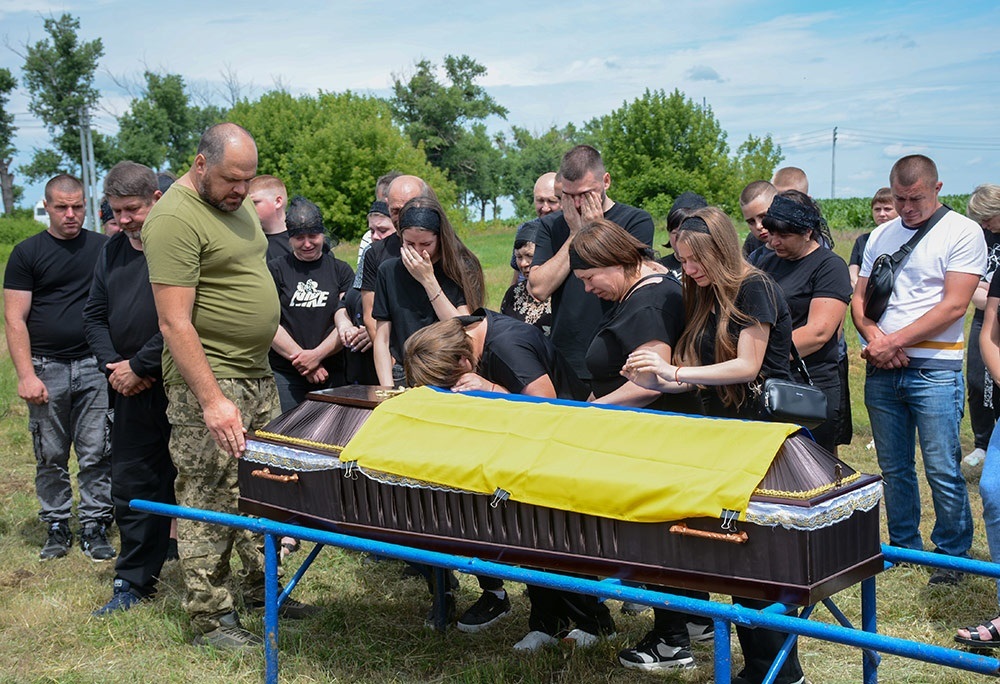 У Кагарлику провели в останню путь воїна Володимира Кравчука 18