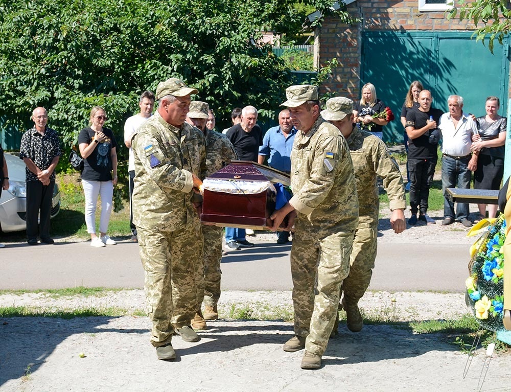 У Кагарлику провели в останню путь воїна Олександра Ряська