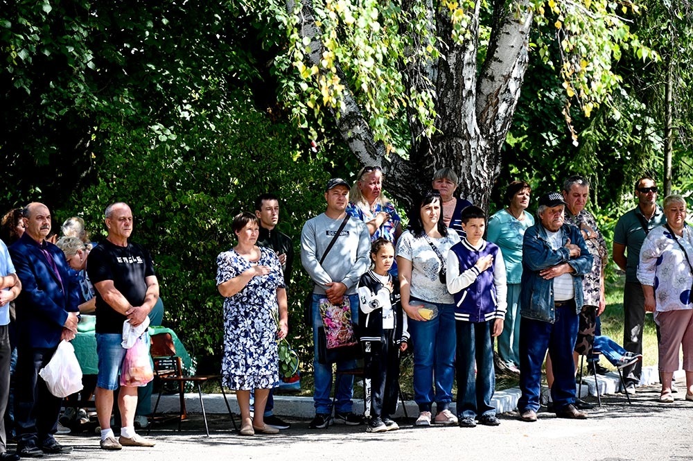 У Халчі відкрили Алею Слави та меморіальні дошки загиблим Героям-землякам 10