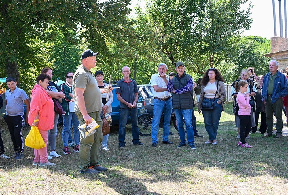 У Халчі відкрили Алею Слави та меморіальні дошки загиблим Героям-землякам 15