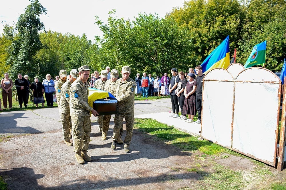 У Горохуватці провели в останню путь воїна Івана Титякина 2