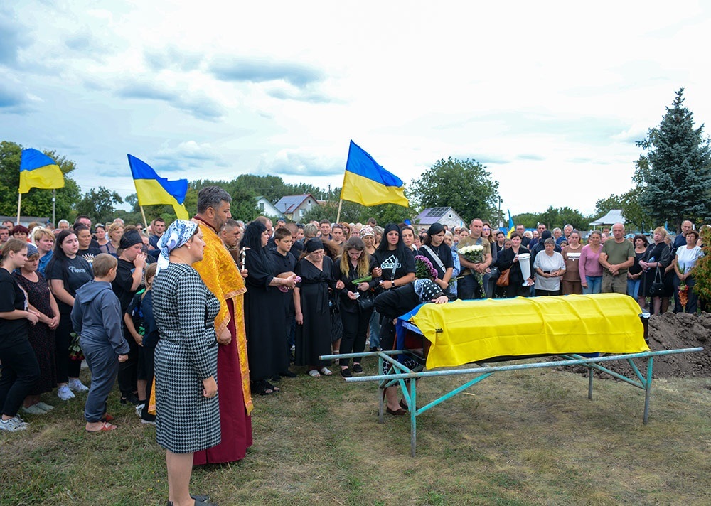 У Горохуватці провели в останню путь воїна Івана Титякина 16