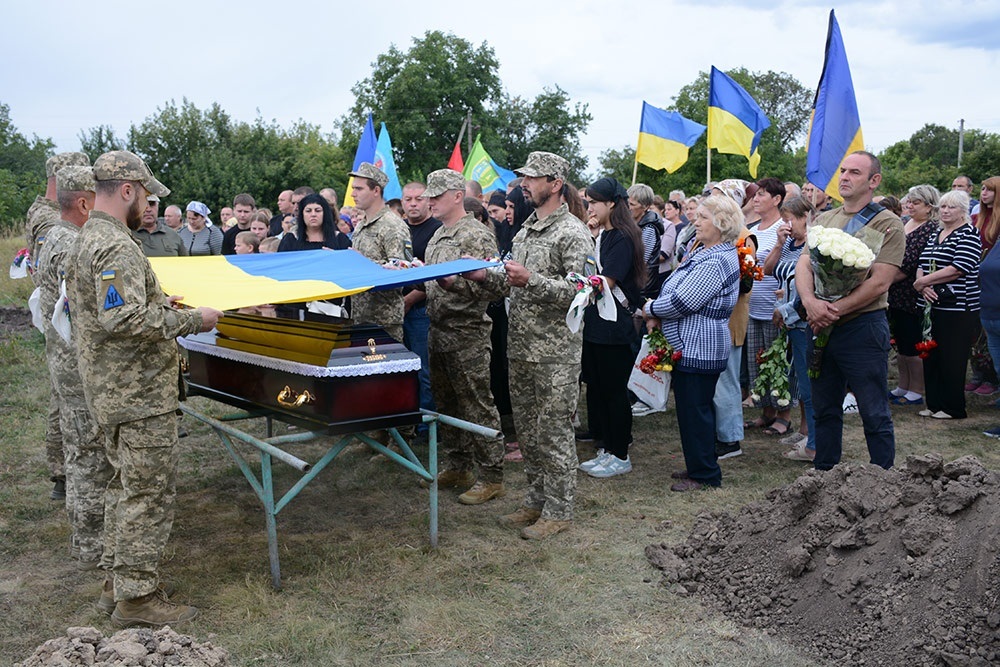 У Горохуватці провели в останню путь воїна Івана Титякина 17