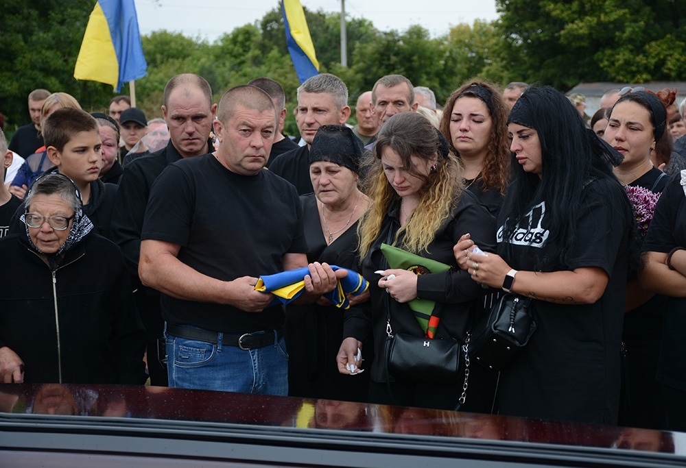 У Горохуватці провели в останню путь воїна Івана Титякина 20
