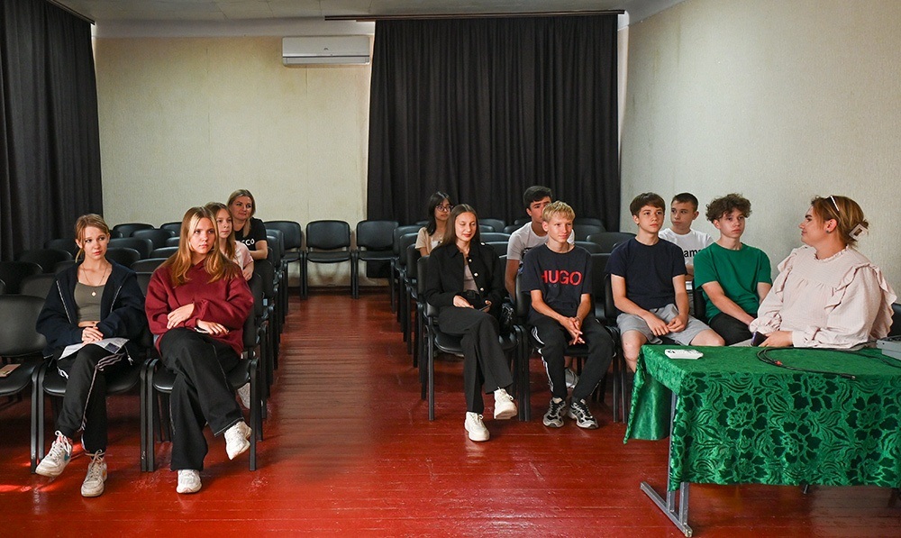 Учасники художньої самодіяльності Кагарлицького МЦКД