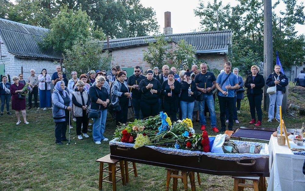 У Кагарлику провели в останню путь воїна Олександра Авраменка 3