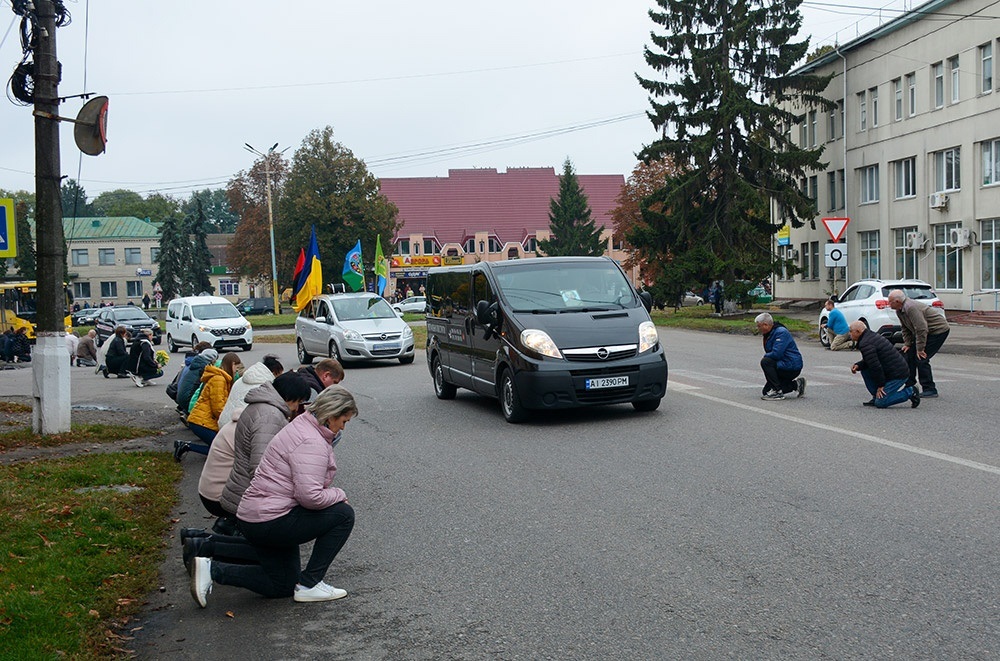 Кагарлик прощається із воїном Віктором Гаркавенком 2