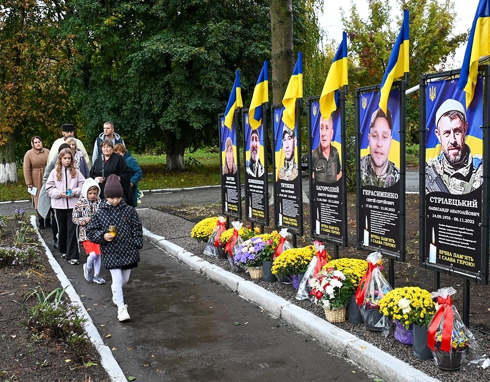 У селі Горохуватка на Кагарличчині відкрили Алею Слави та Пам'яті 6