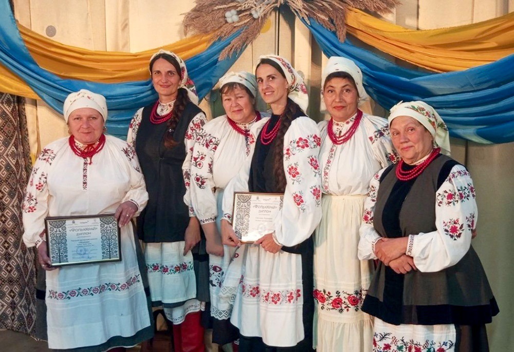 Народний аматорський ансамбль «Мальви» Горохуватського сільського клубу