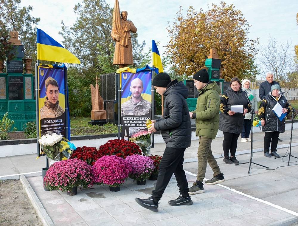 У Кадомці відкрили Алею Слави: сльози, вдячність і пам’ять про полеглих Героїв-земляків