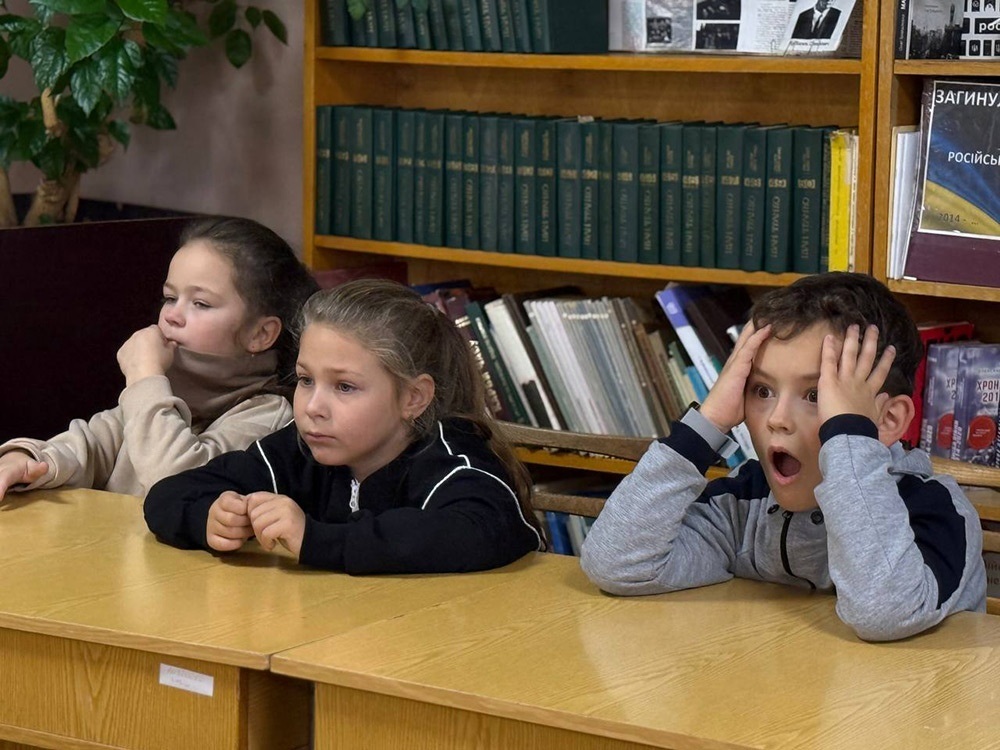 Учні 2 та 3 класу ліцею №4 на мовній зустрічі в бібліотеці Кагарлика 2